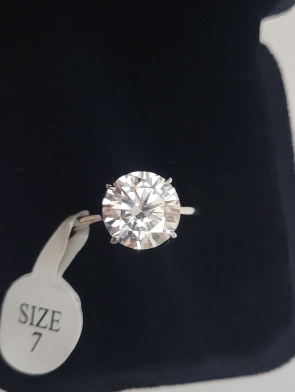 New 4ct Certified Moissanite Ring - Size 7
